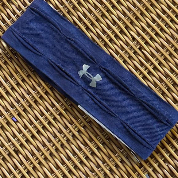 NEW! Under Armour blue headband - nonslip - athlete /athletic - new with tags! - Picture 3 of 7